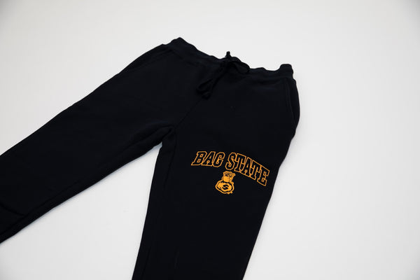 BAG STATE UNIVERSITY Crewneck Outfit